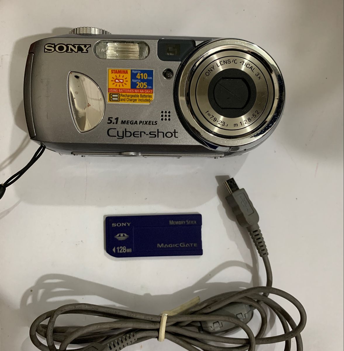 Câmera Fotográfica Digital Sony Cybershot 5.1 Mega Pixels Dscp93