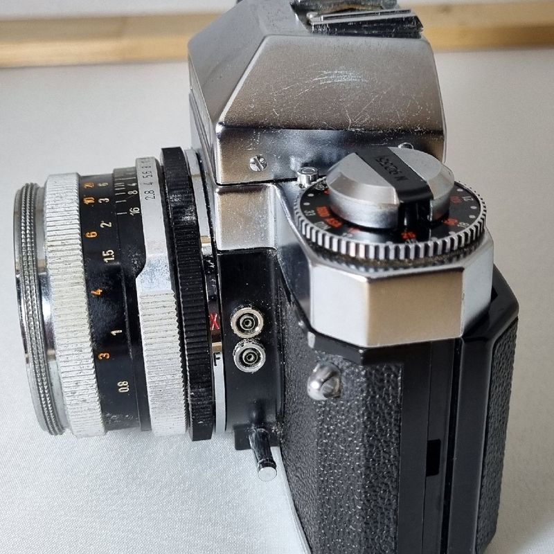 Câmera Icarex 35 Mit Lente Zeiss Ikon Tessar 2,8/50 + Flash | Ikon