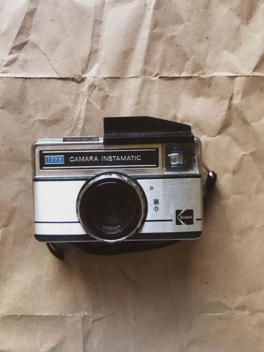 Appareil Photo Kodak Instamatic 177-X En Boîte Neuve Avec Cordon, Flash, Pellicule Et Notice - Format 110, Vintage Mais Neuf, Collectionneur