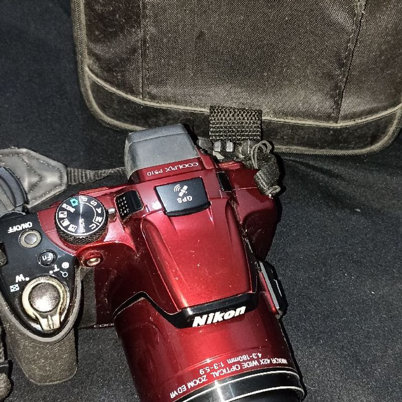 Camera Nikon Coolpix P510 - Vermelha | Máquina Fotográfica Digital