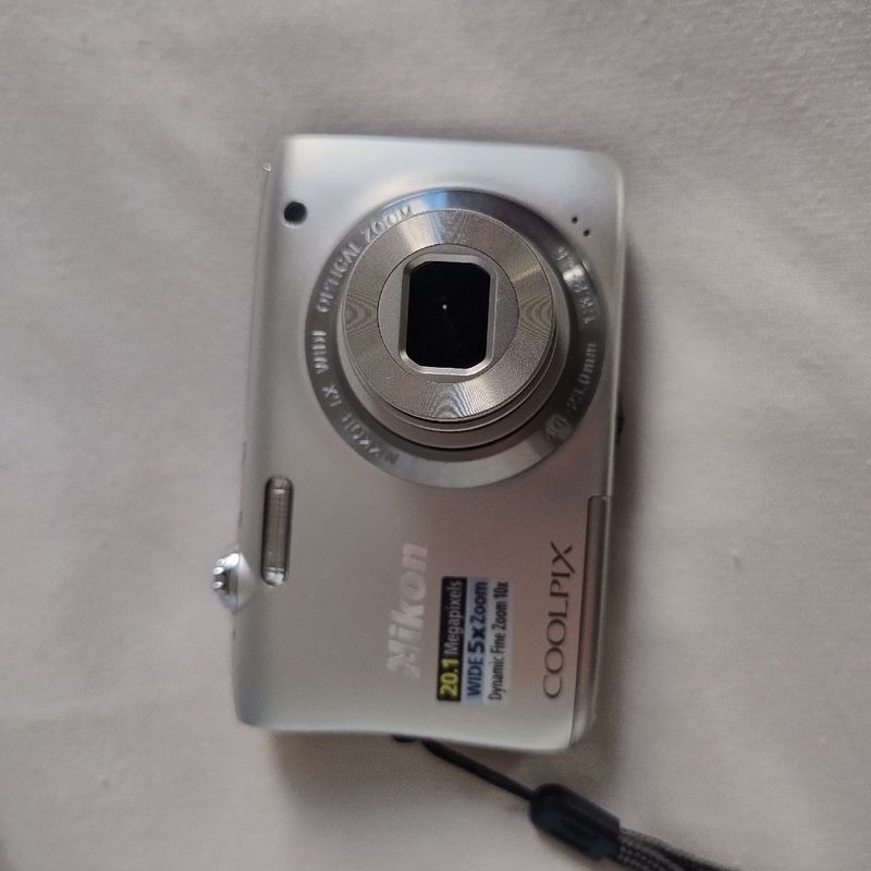 Camera Nikon Coolpix S2900 20.1 Megapixels | Nikon Usado 121832144