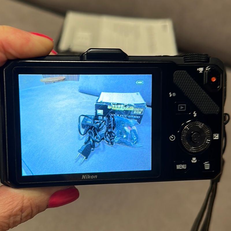 Camera Nikon Coolpix S9300 18x 16.0mp, Lens-Shift Vr, Built In Gps