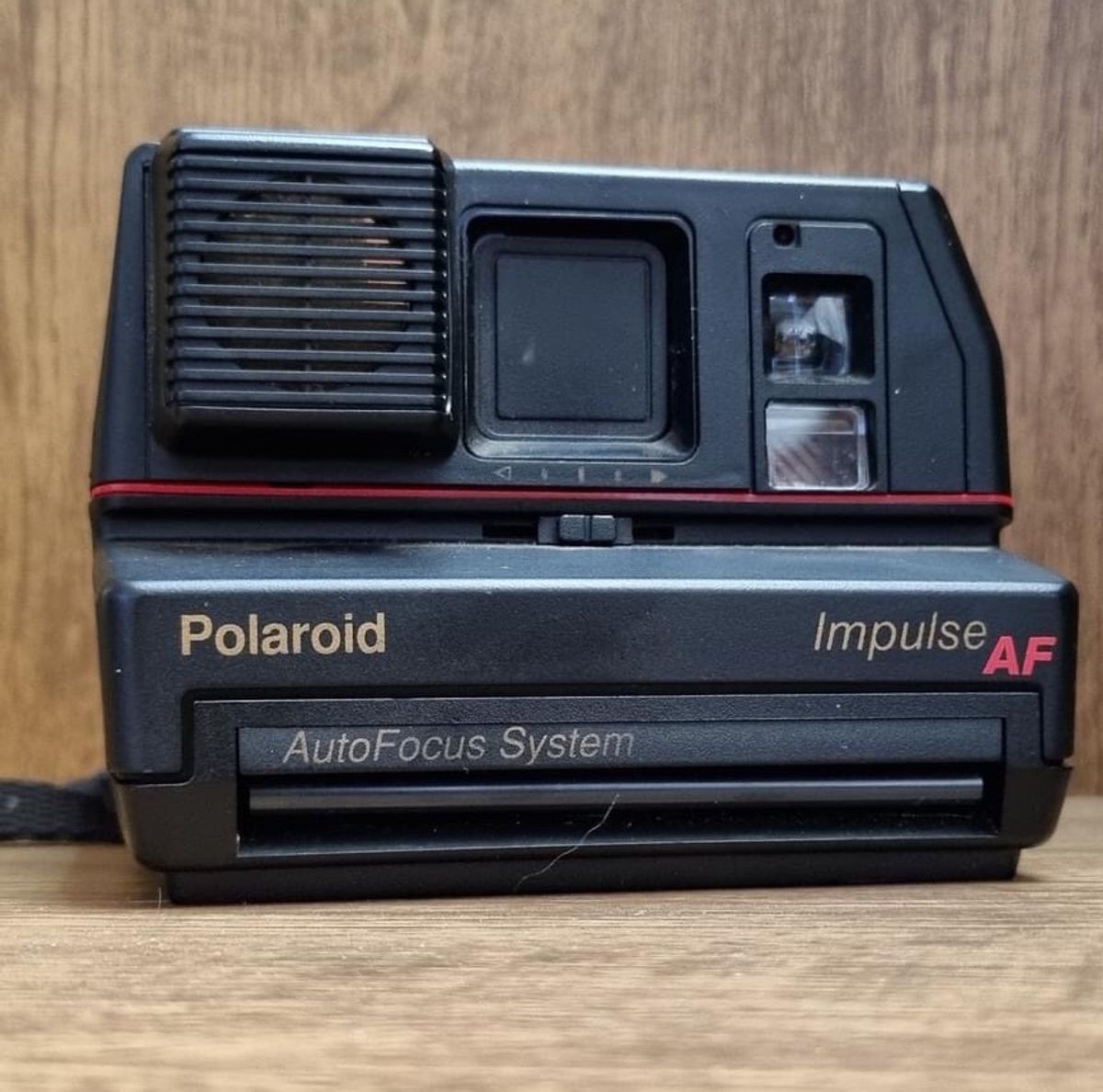 polaroid 600 impulse autofocus instant camera