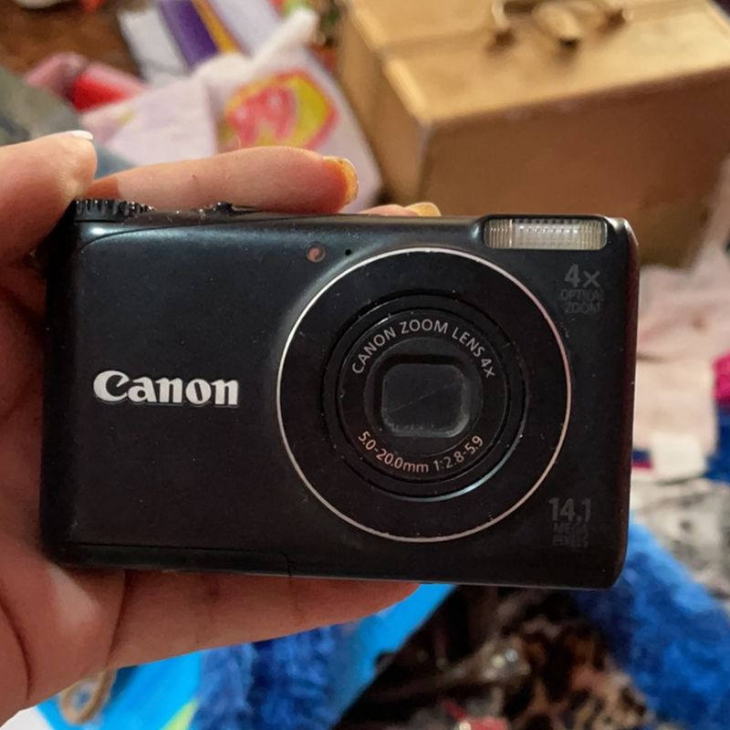canon powershot a2200 digital camera