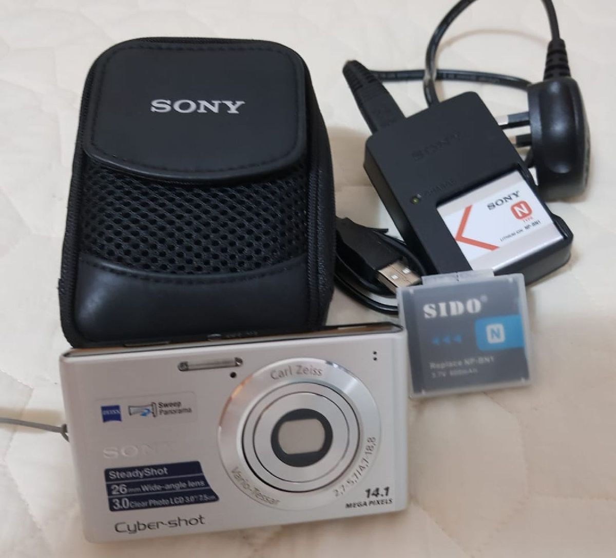Câmera Sony Cyber Shot 14.1 Mega Pixels Máquina Fotográfica Digital