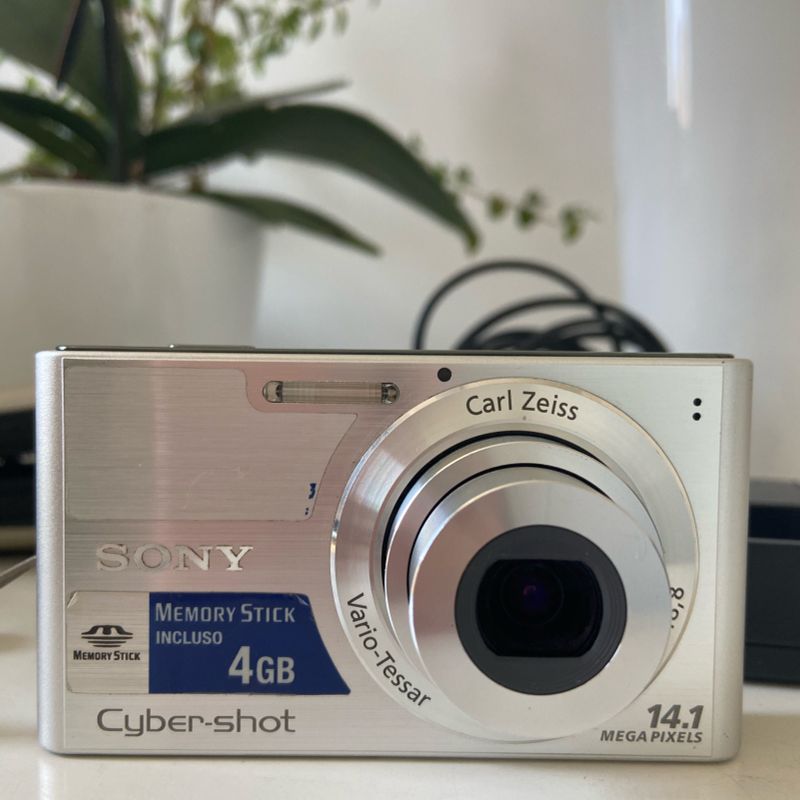 SONY ソニー　Cyber−Shot DSC-W320 デジタルカメラ Amazon | SONY デジタルカメラ Cyber-Shot(サイバーショット