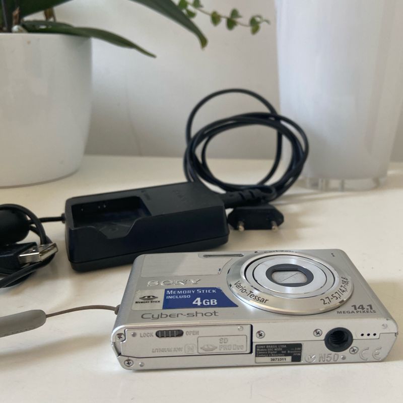ソニー SONY デジタルカメラ Cybershot W320 シルバー DSC-W320