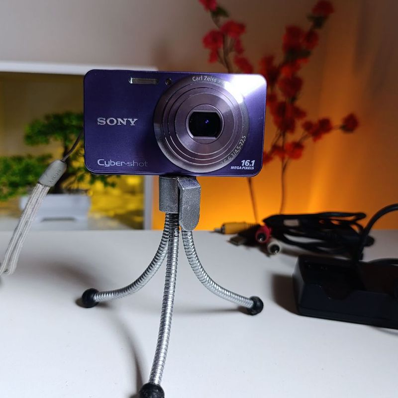 Câmera Sony Cyber-Shot Dsc W570 Lilás/Violeta Roxo | Sony Usado