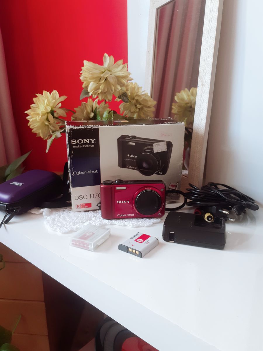 Appareil Photo Compact Sony Cybershot DSC-H70 16.1MP - Zoom 10x - Rose Foncé - Occasion