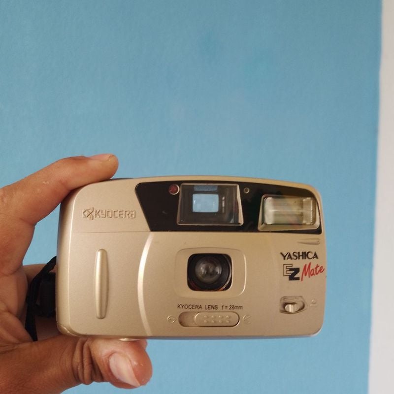 【フィルムカメラ】 KYOCERA YASHICA 108 & レンズ Yashica 108 MP - Camera-wiki.org - The free camera encyclopedia