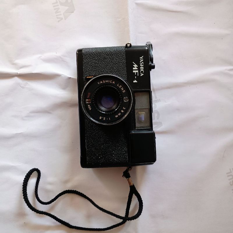Supreme カメラ ヤシカ Yashica MF-1 Camera Red