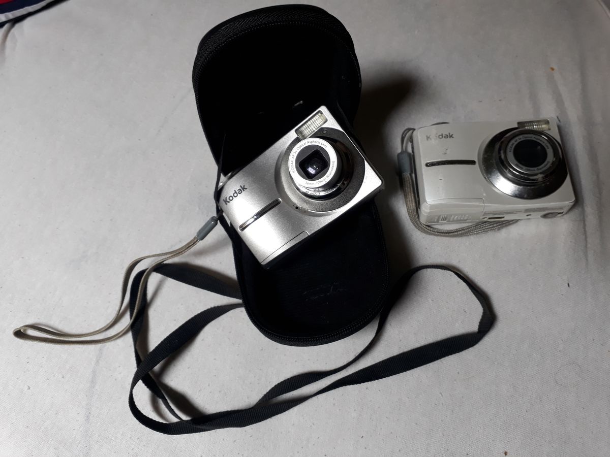 Câmeras Fotográficas Kodak Antigas, de Pilha e Cartão de Memória e