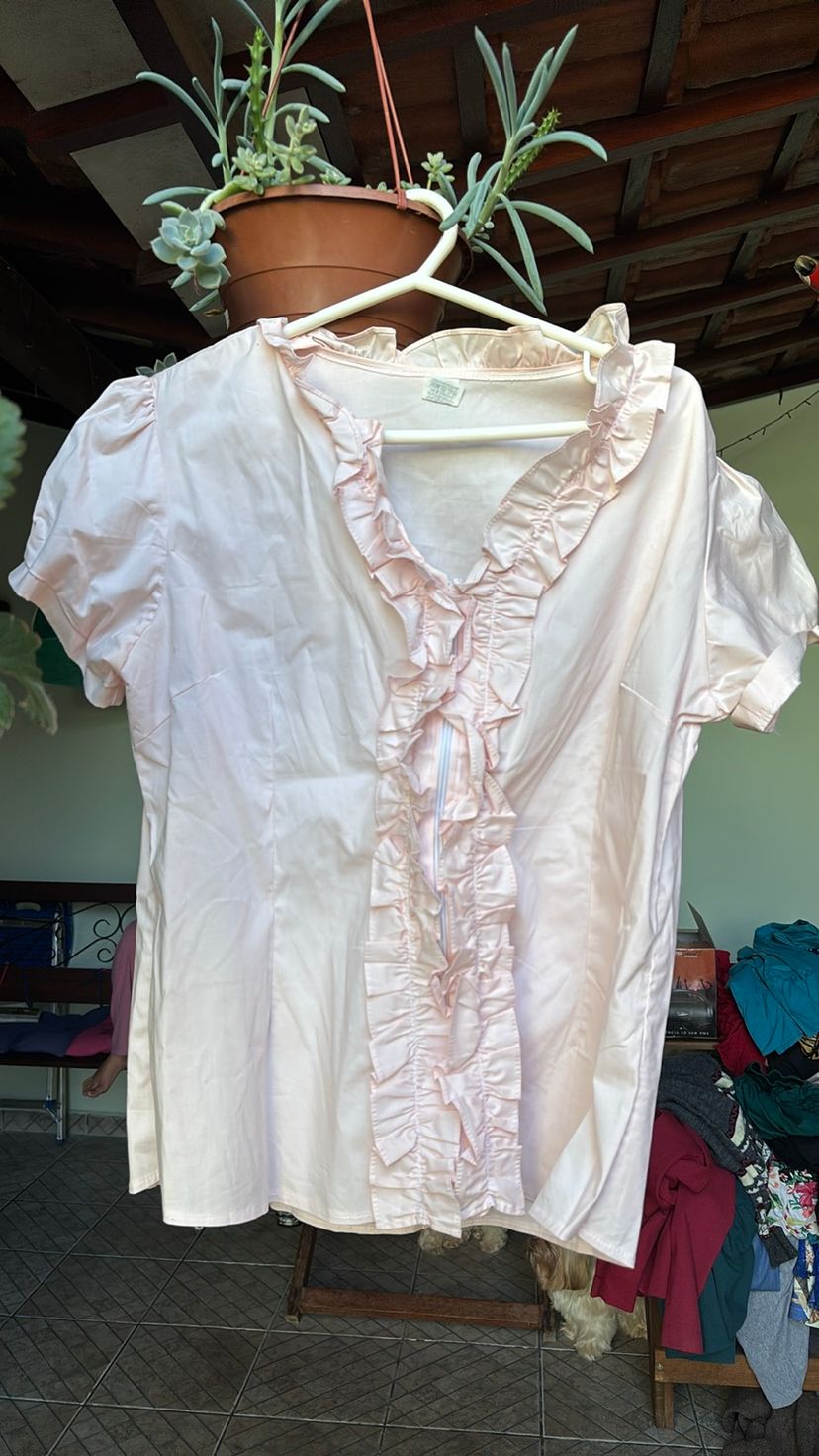 camisa babado vintage - camisetas rosê