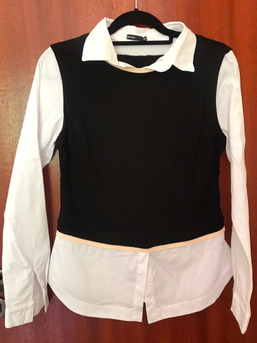 camisa branca com colete feminino