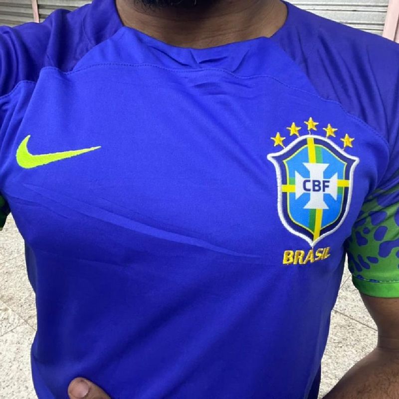 Camisa Seleção Brasileira 2022/2023 Modelo Novo Azul Feminina Copa Do  Mundo.