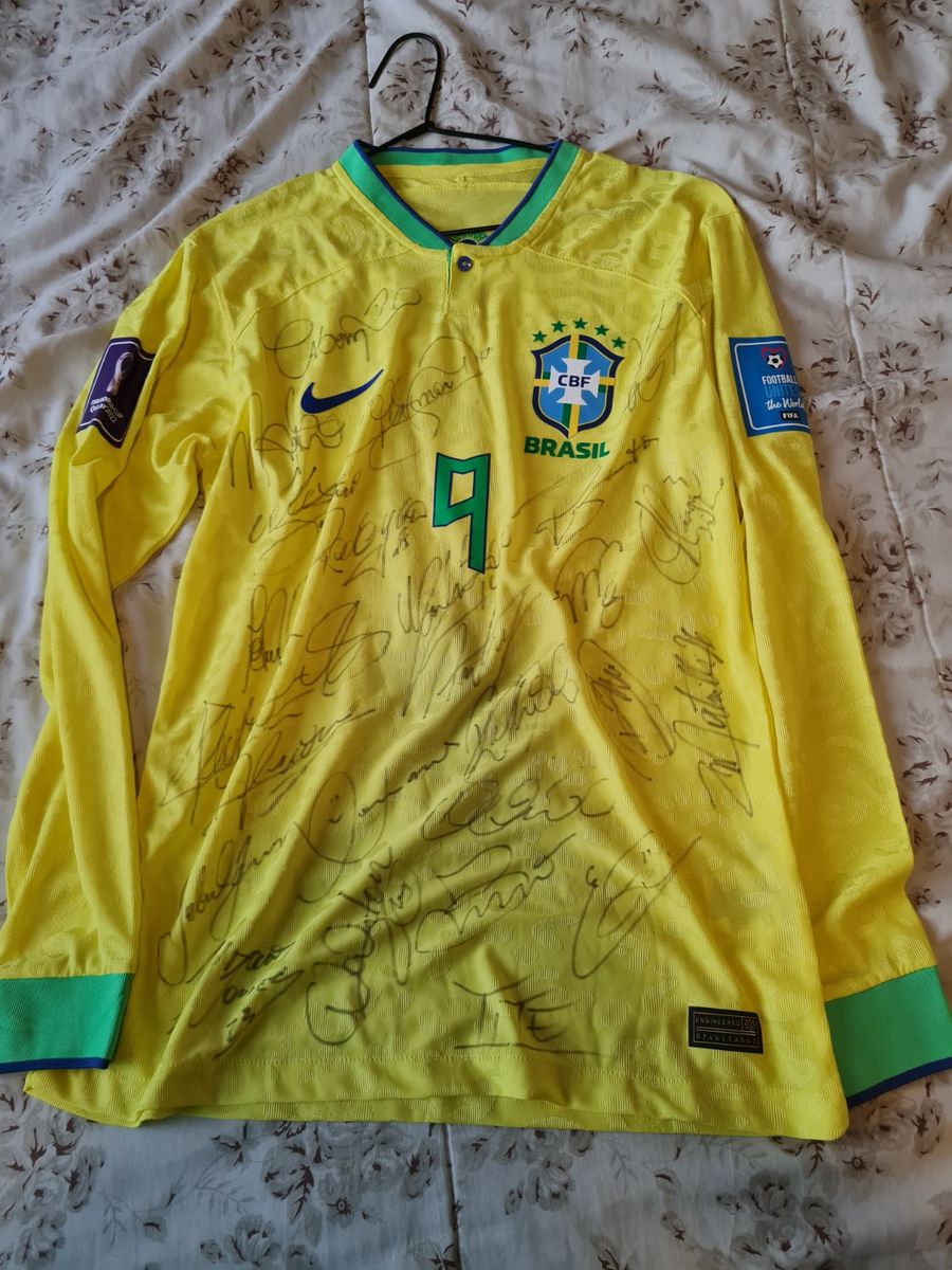 Camisa Brasil – Richarlisson – Eliminatórias Copa Qatar 2022 – Paraguai 0 X  2 Brasil – Autografado Pelo Elenco – Play For a Cause
