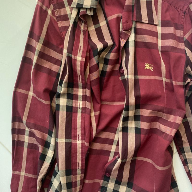 Camisa Burberry Feminina Tamanho M 40 Nova sem Uso Camisa Feminina Burberry Nunca Usado 71059251 enjoei