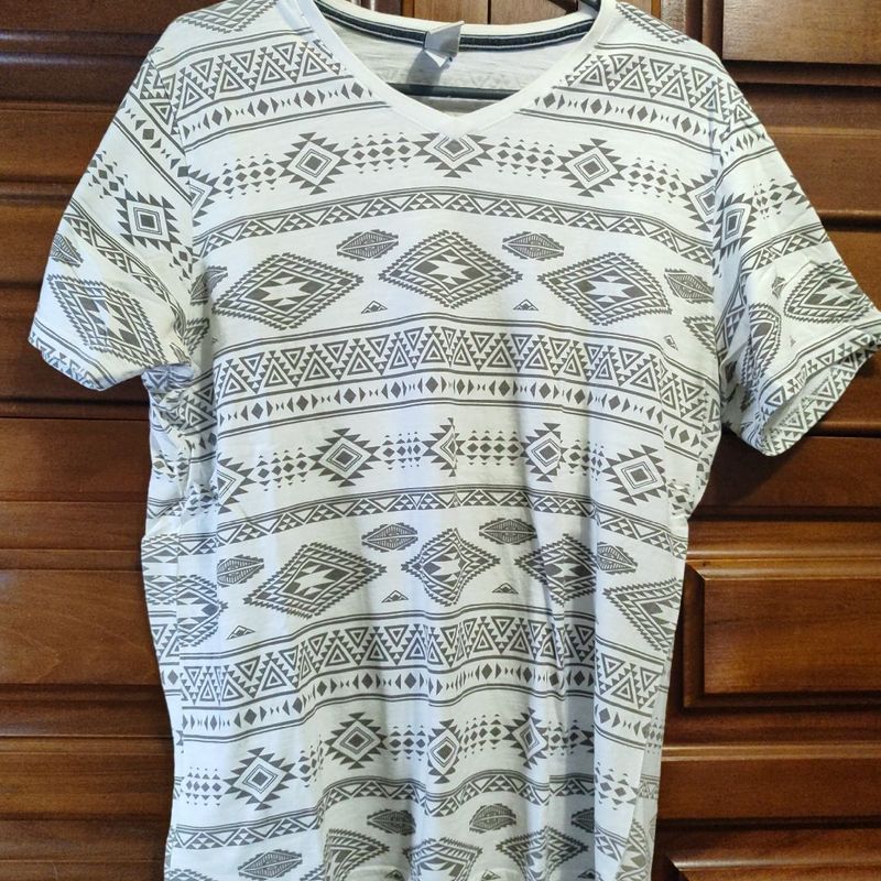 Camisa Camiseta Masculina M Tribal Branca Camisa Masculina Usado  107808215 enjoei