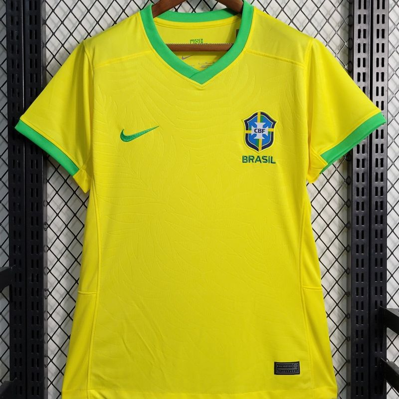 https://photos.enjoei.com.br/camisa-camiseta-uniforme-selecao-brasileira-feminina-brasil-baby-look-2023-amarelo-87783518/800x800/czM6Ly9waG90b3MuZW5qb2VpLmNvbS5ici9wcm9kdWN0cy8yMTQwODQwMy84YjQyM2JhMjhiNGVlMzE1NjdkMzMyY2VlYWMzYWVmMC5qcGc