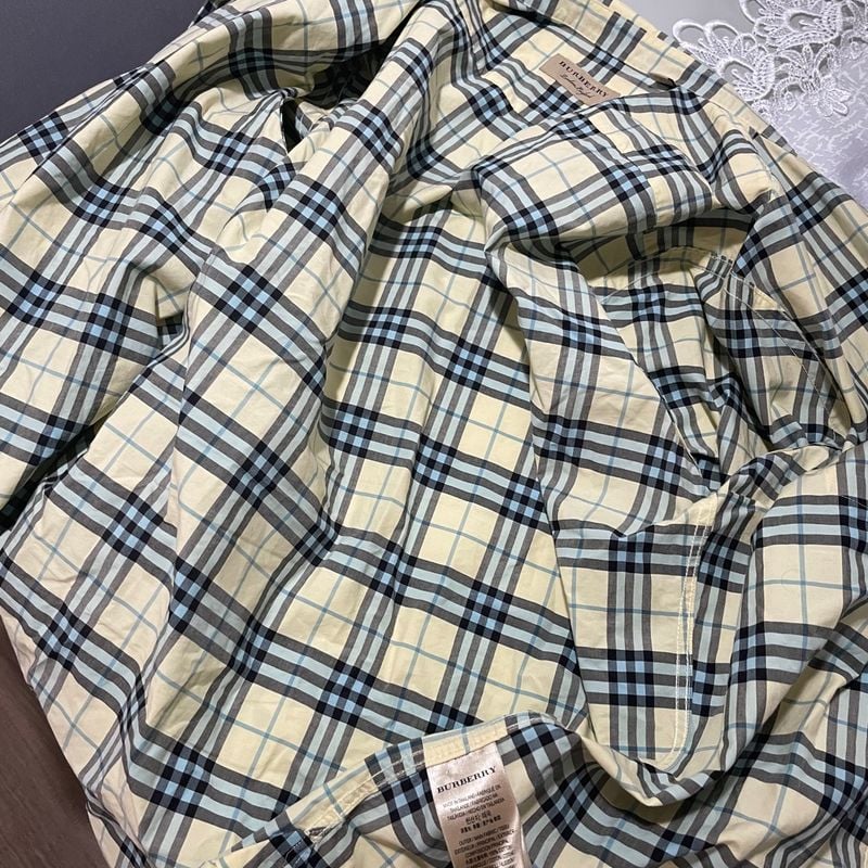 Camisa shop burberry usada