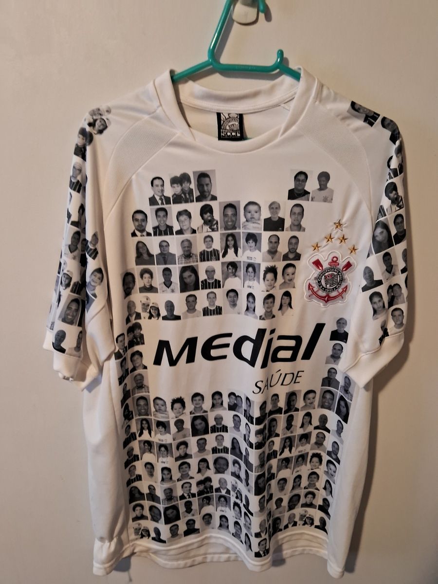 Camisa Do Corinthians Com Fotos De Torcedores Do Ano De Tamanho M Camisa Masculina