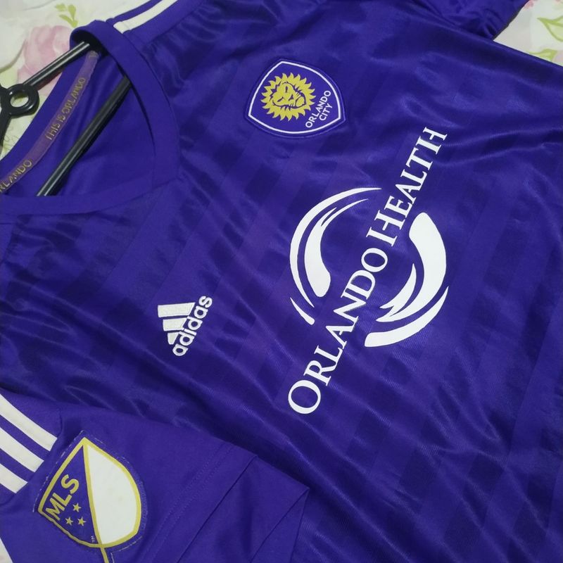 Orlando City divulga camisa para estreia na MLS em 2015 com Kaká