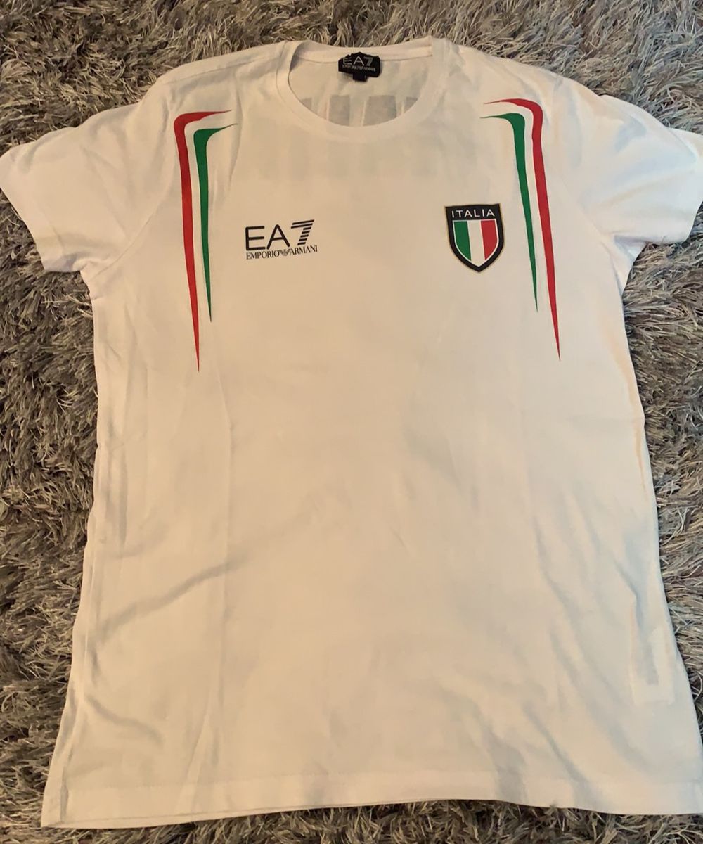 blusa emporio armani ea7