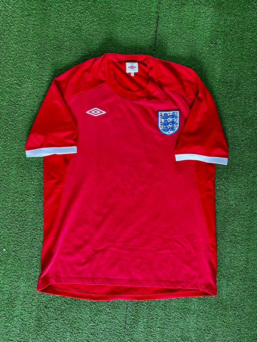 サッカージャージ（サイズ UMBRO イングランド2009 42）