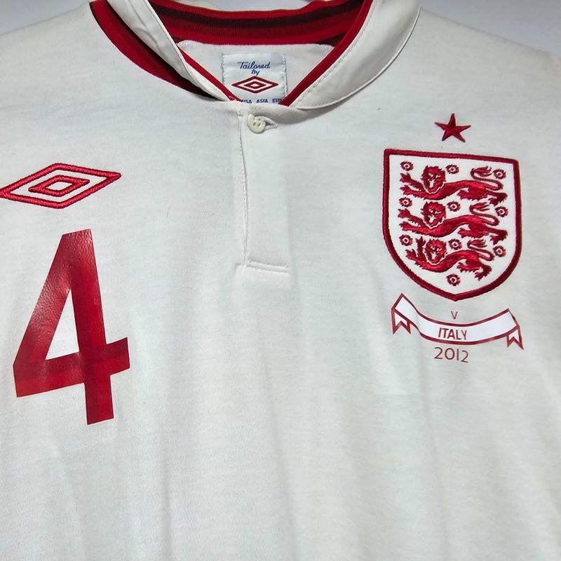 Camisa Inglaterra Home 12-13 Manga Longa Gerrard 4 Vs Itália de