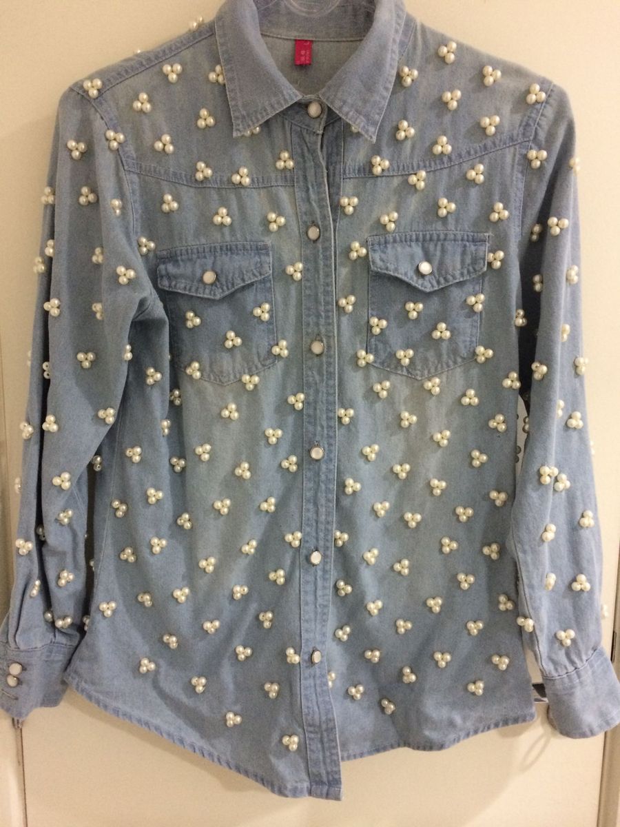 camisa jeans bordada com perola