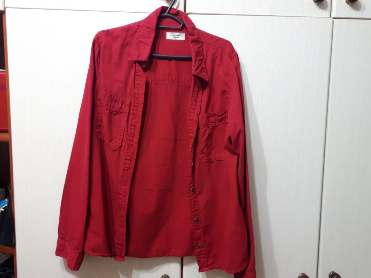 camisa jeans vermelha