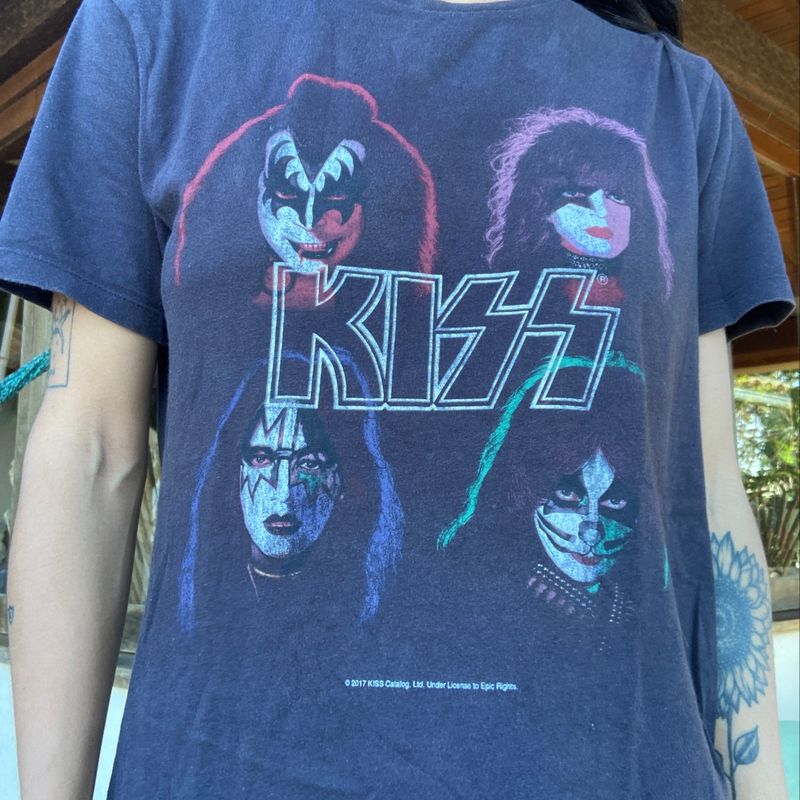 Camiseta discount kiss zara