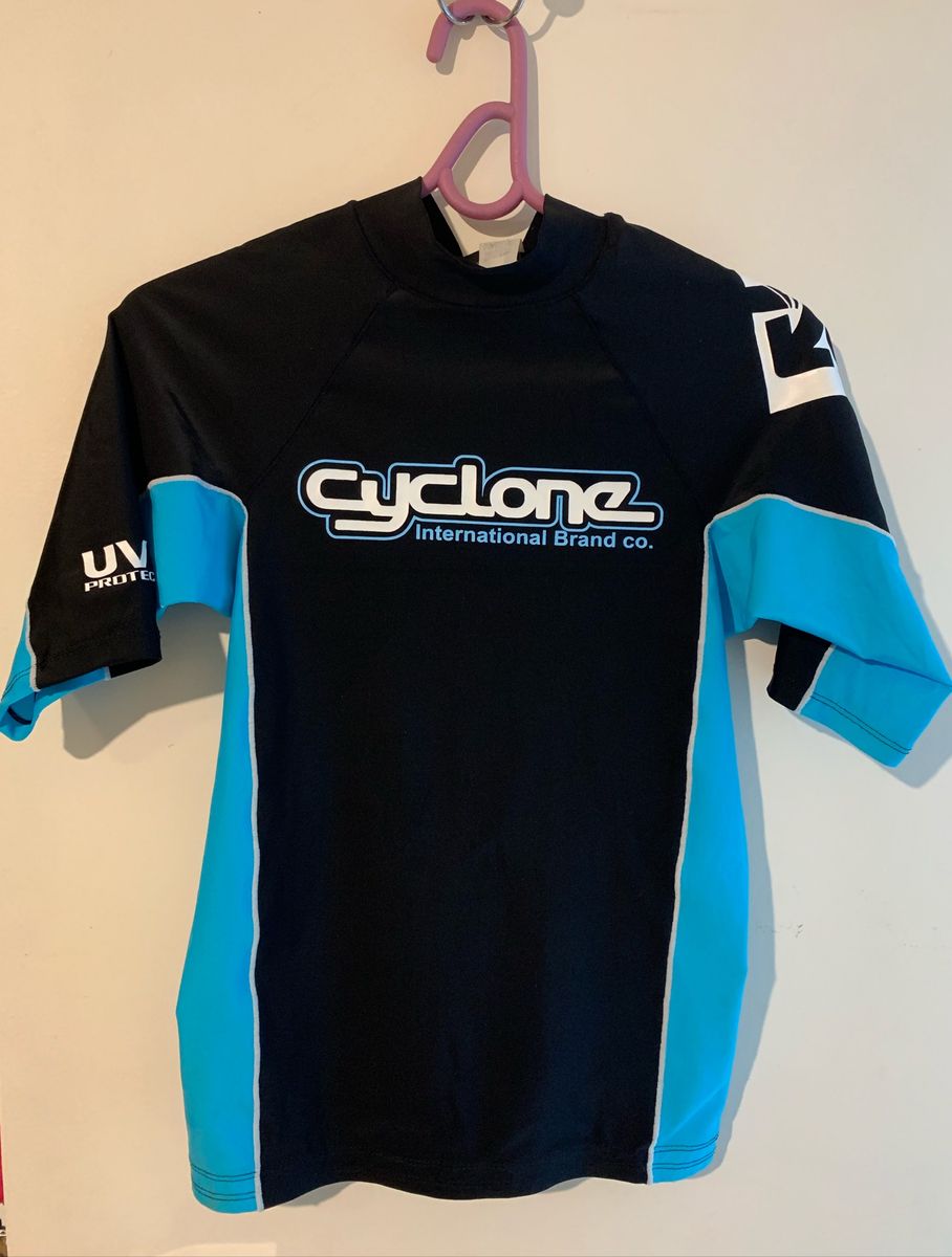 cyclone blusa