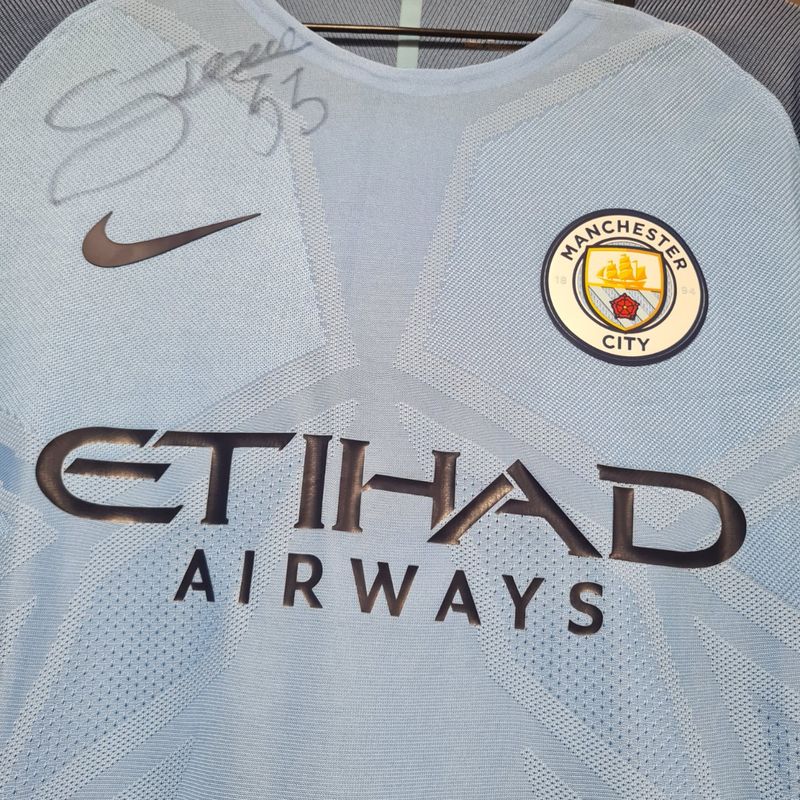 Camisa Manchester City Home 16-17 M Gabriel Jesus 33 Autografada