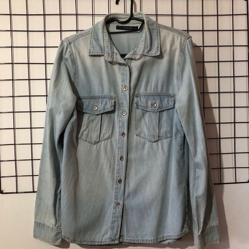 Camisa Jeans Manga Longa Azul Claro com Bot es Oversized Youcom M