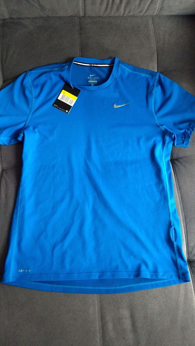 camiseta nike dri fit azul