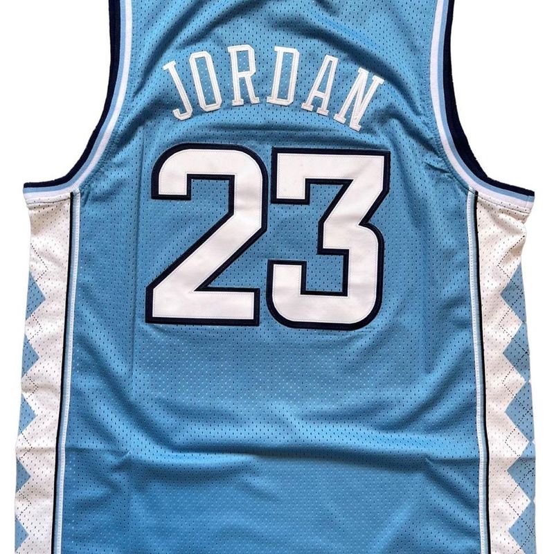 M Camisa North Carolina Jordan 23 | Camisa Masculina Nunca Usado