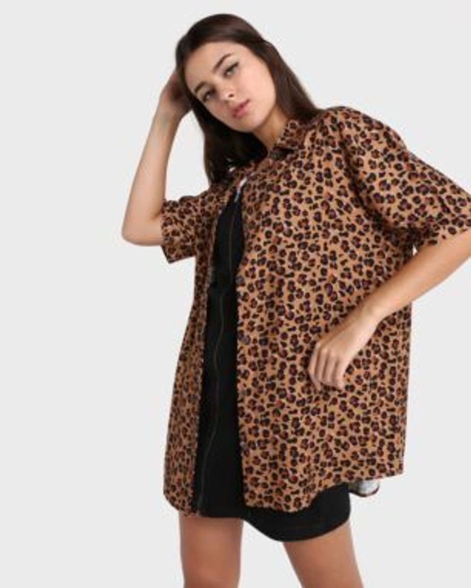 camisa de onça feminina