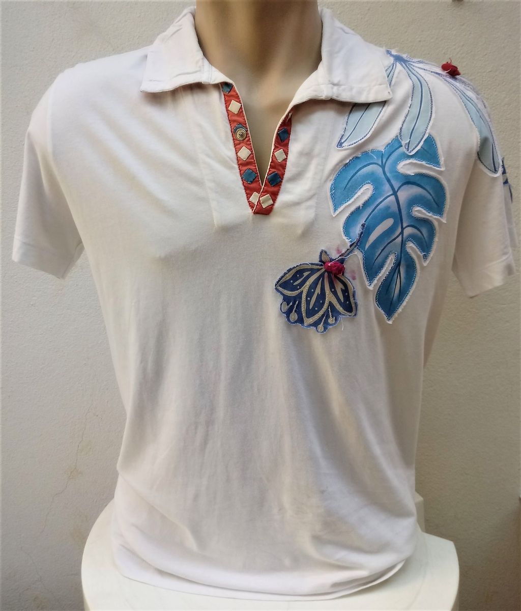 camisa polo estilosa