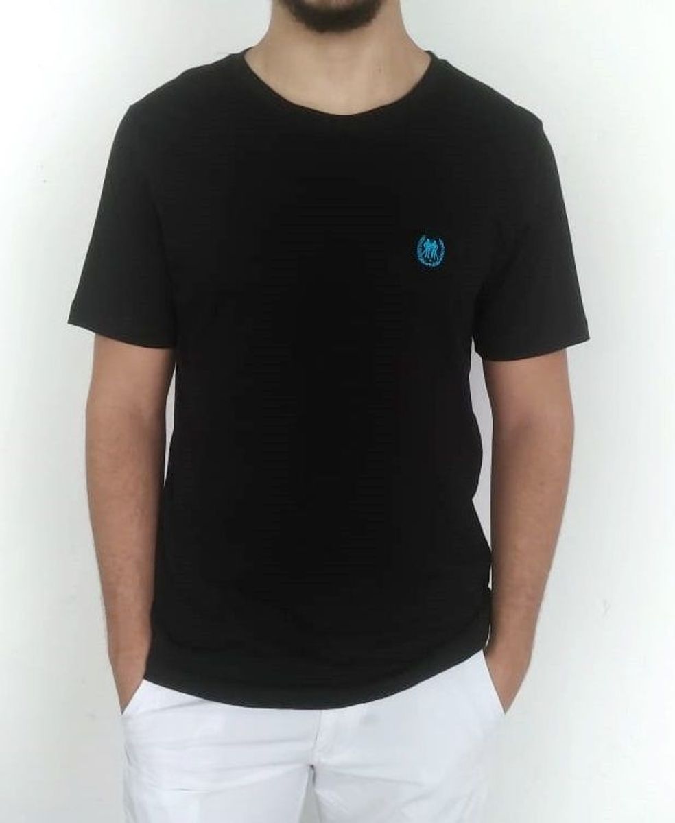 camisa preta polo wear