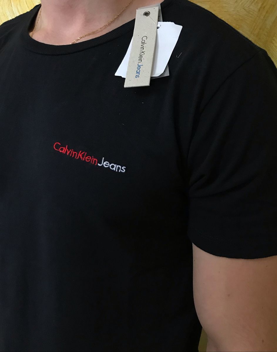 camisa calvin klein preta