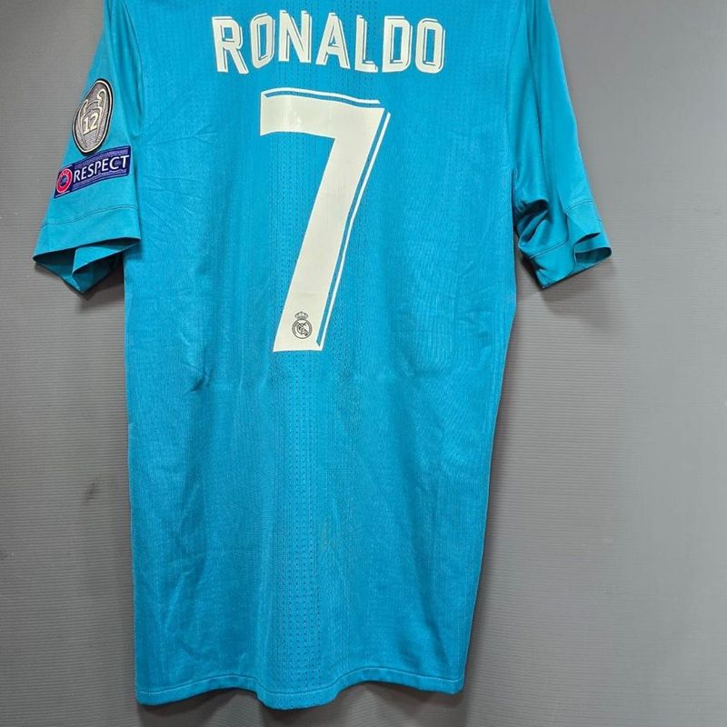 Camisa Real Madrid Third 17-18 Tamanho M Ronaldo 7 Versão Camisa Real Madrid Third 17-18 Tamanho M Ronaldo 7 Versão