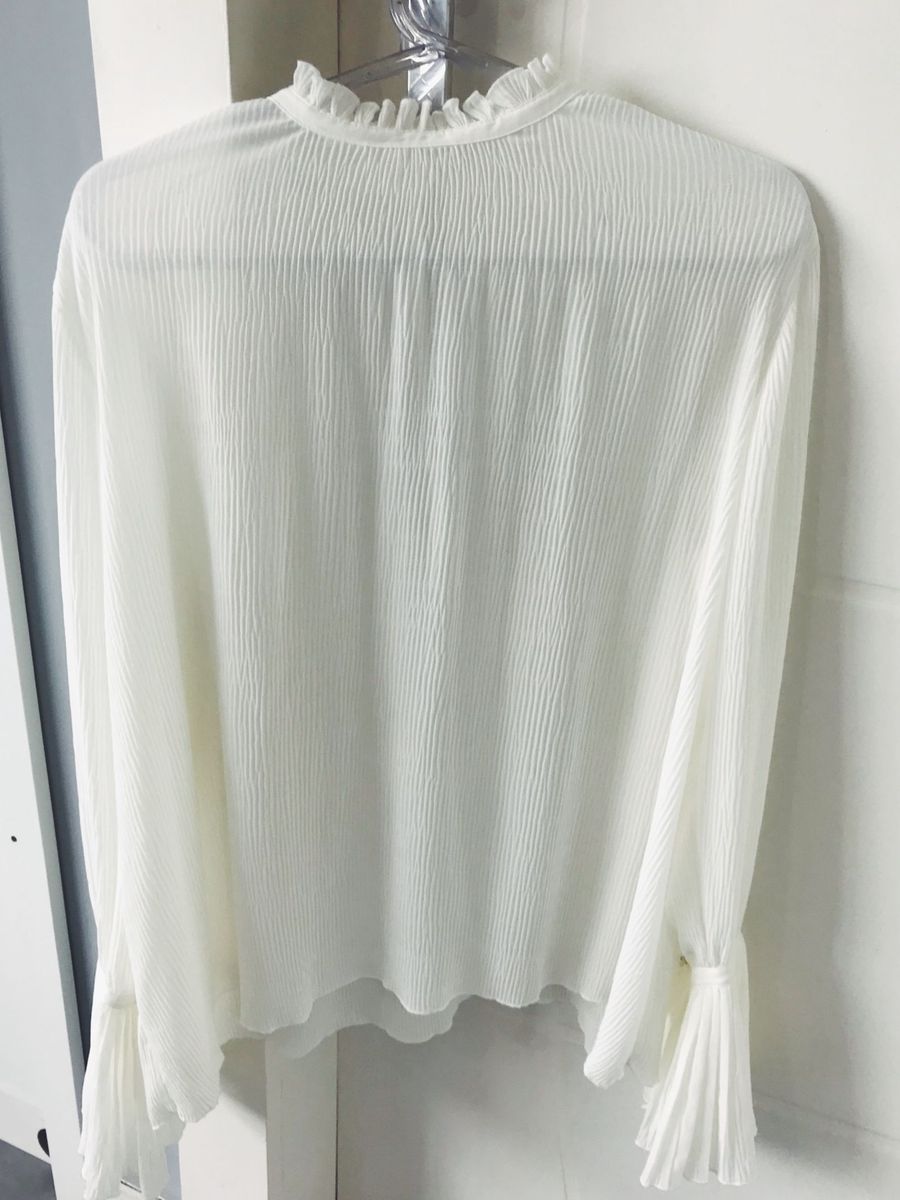 camisas femininas romanticas