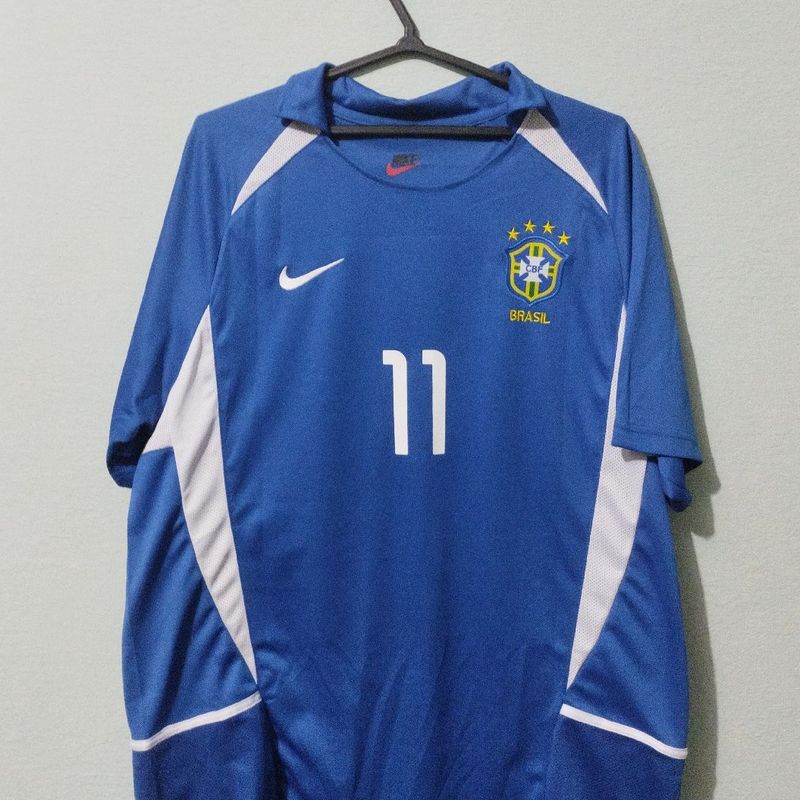 Camisa Brasil Treino – Ronaldinho Gaúcho – Copa Do Mundo 2002 – Autografada  Por Todo Elenco – Play For a Cause