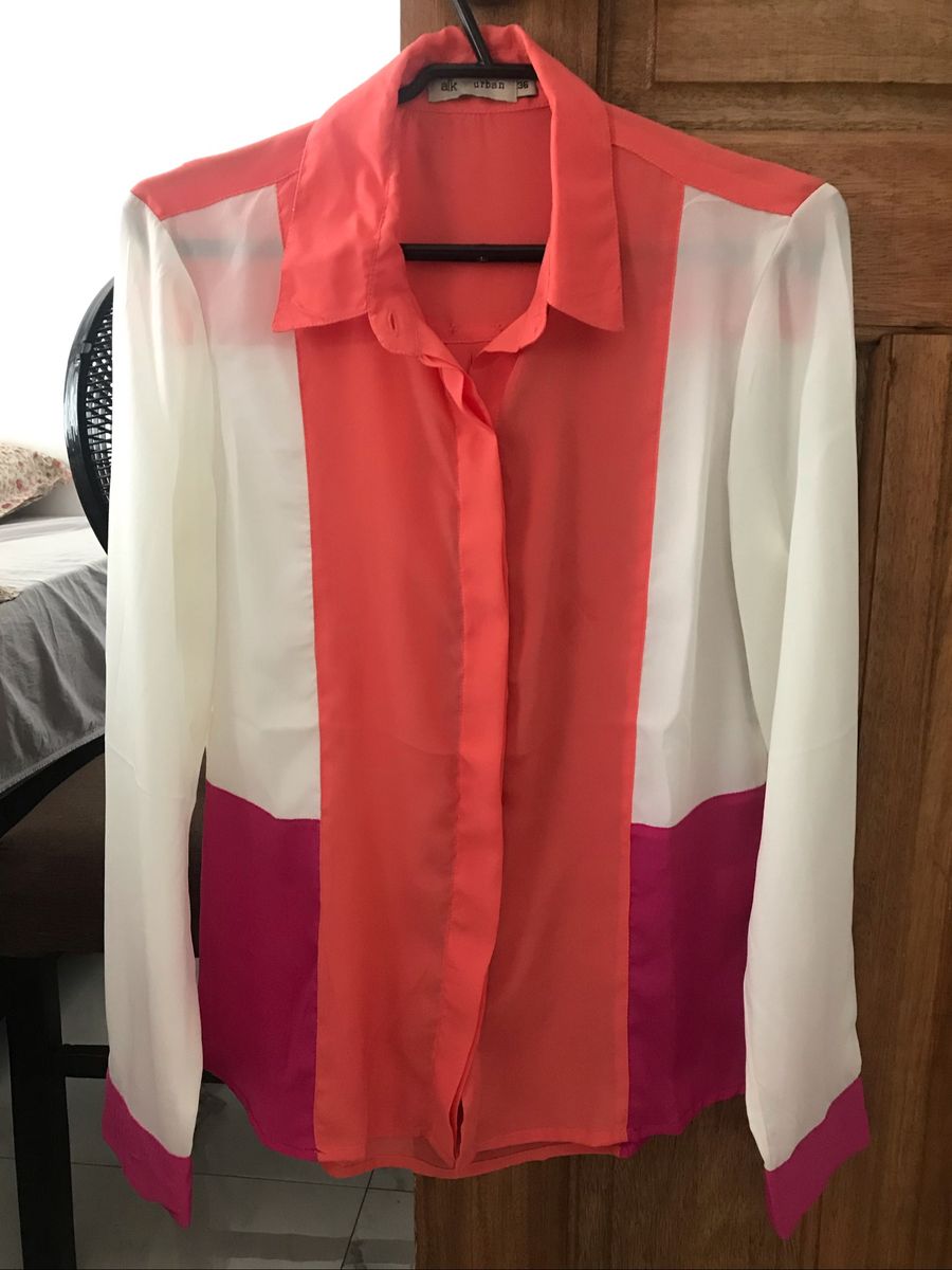 blusa social colorida