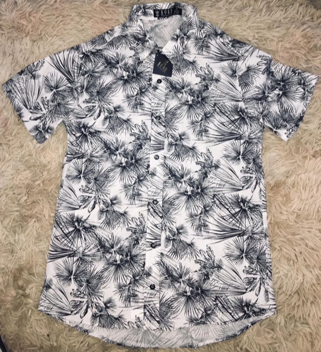 camisa social manga curta floral