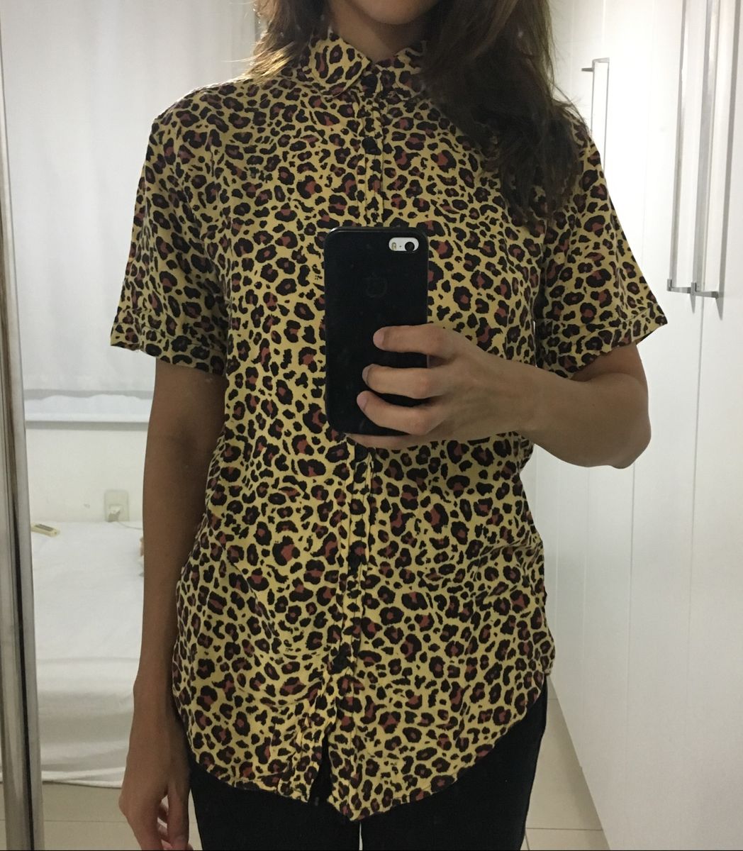 camisa de oncinha feminina