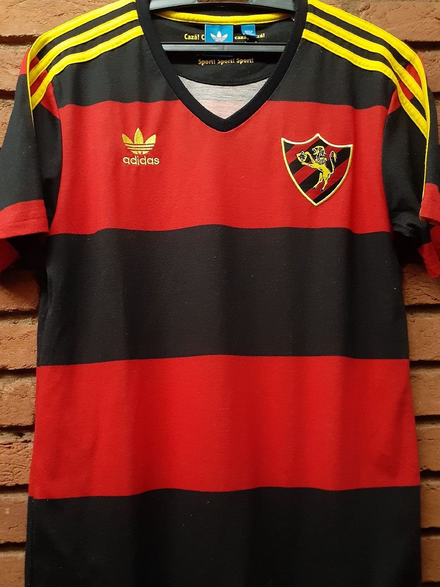 Camisa do store sport da adidas