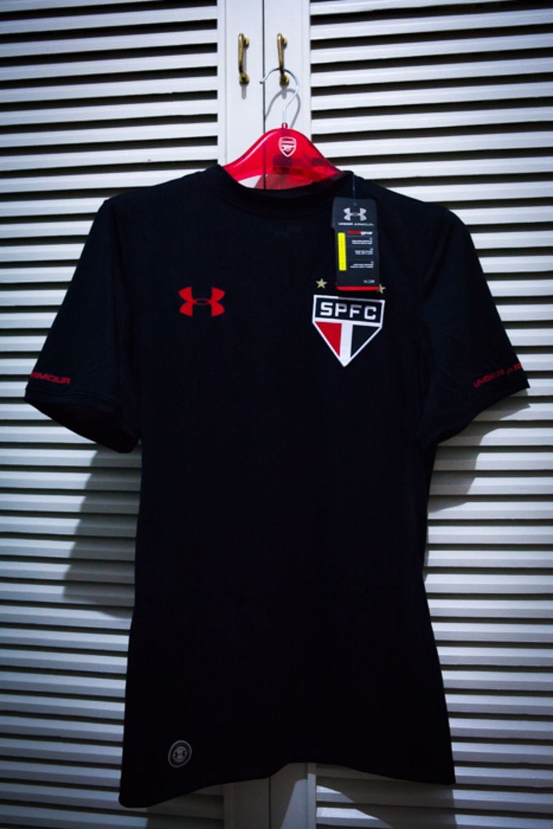 camisa under armour spfc