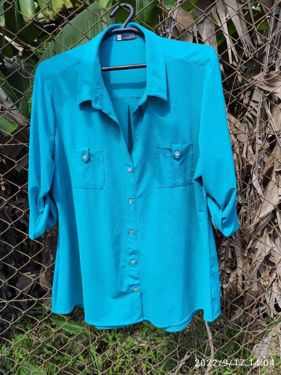 camisa verde agua